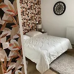 D'hote Cosy Hiriburu
