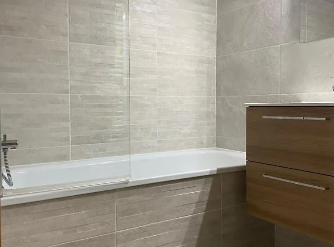 D'hote Cosy Hiriburu Kwatera prywatna Saint-Pierre-dʼIrube